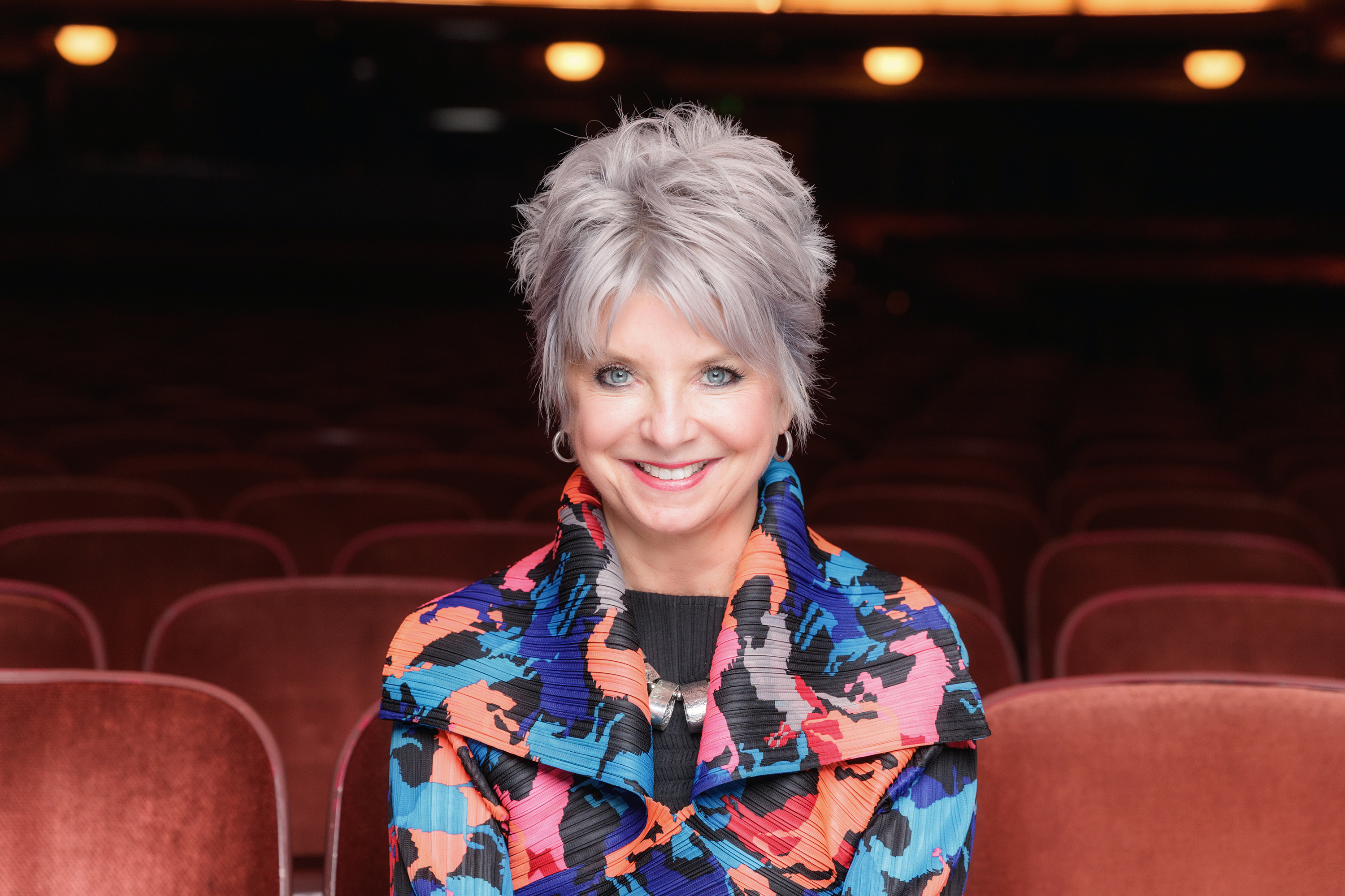 Press Photos \ 5th Avenue Theatre